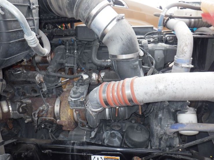 2022-kenworth-t680-image-28