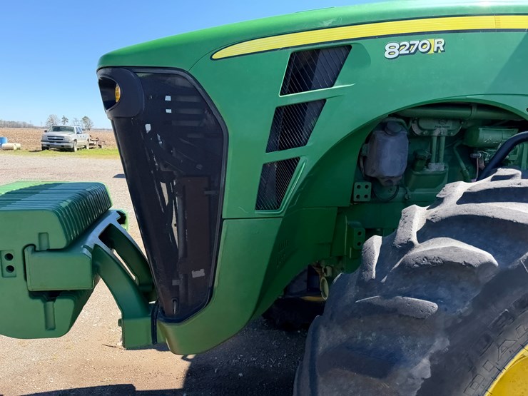 2010-john-deere-8270r-image-31