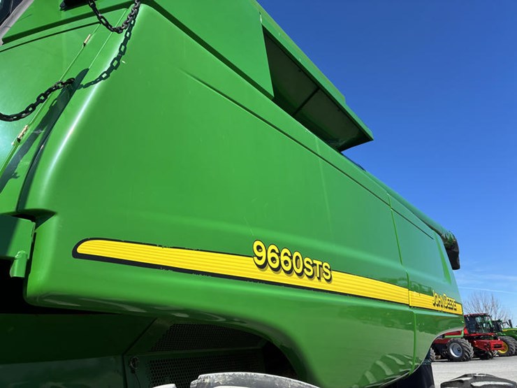 2005-john-deere-9660-sts-image-14