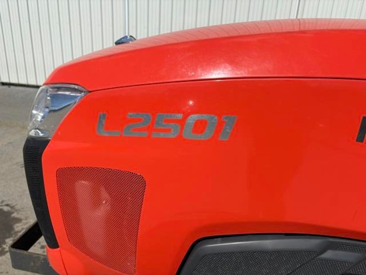 kubota-l2501-image-11