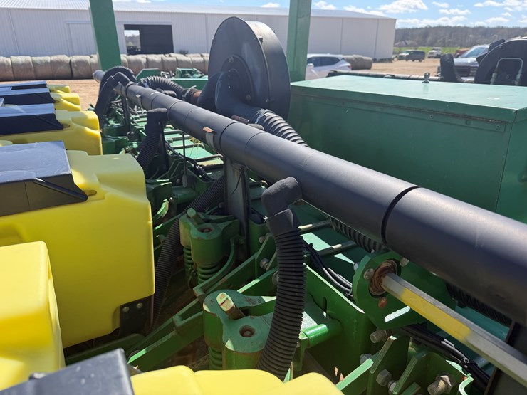 john-deere-1780-image-32