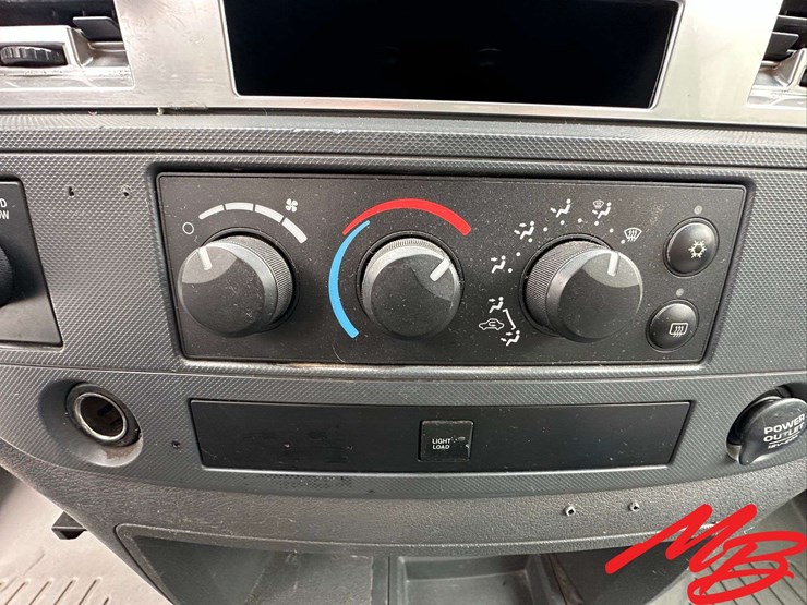 2008-dodge-ram-2500-image-26