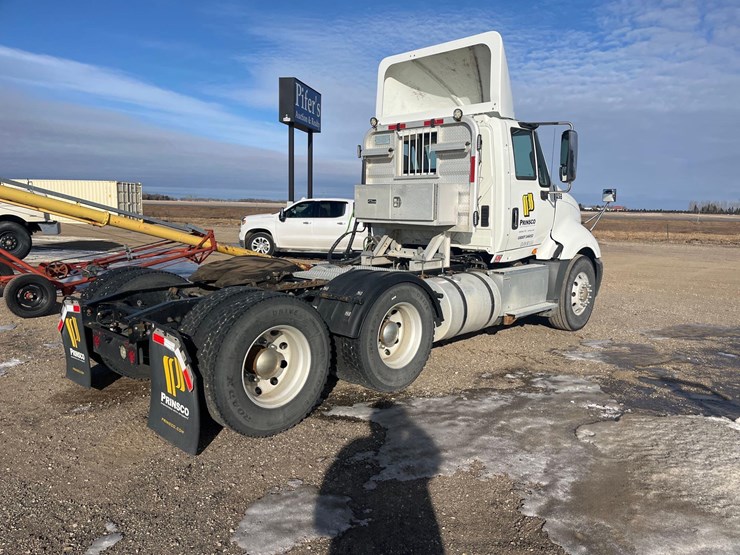 2015-international-prostar-image-8