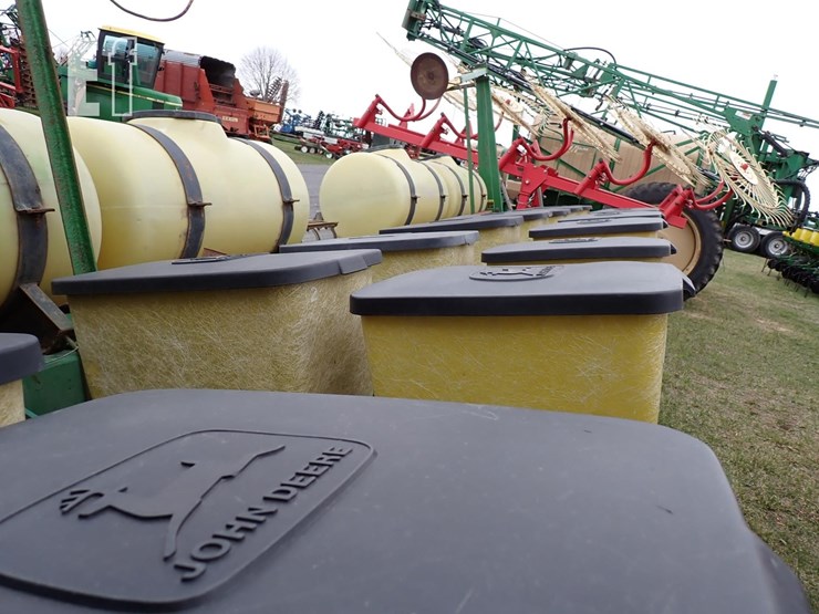 john-deere-7000-image-11