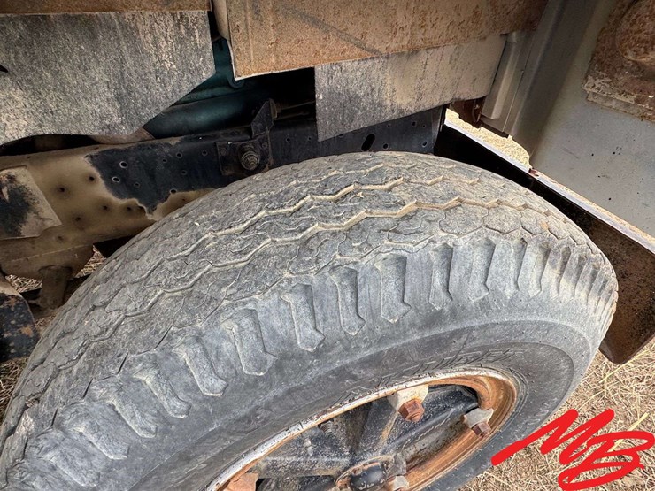 1977-international-1750-image-19