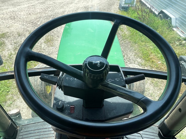john-deere-7600-image-14