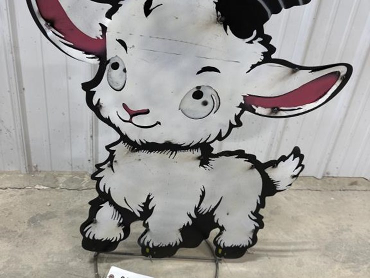 #107-•-goat-decor-image-1