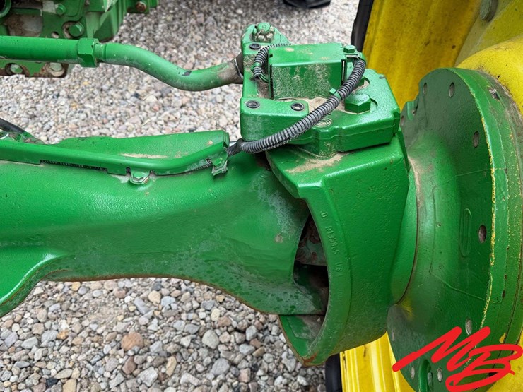 2013-john-deere-8285r-image-21