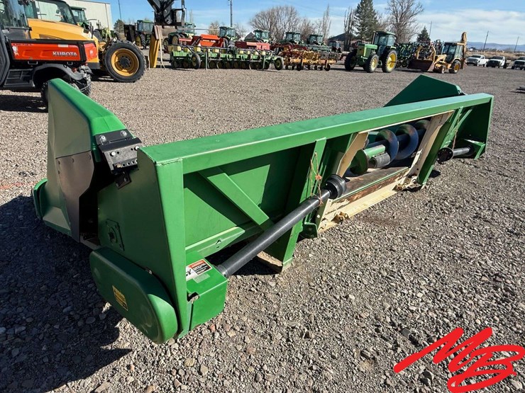 john-deere-8-image-6