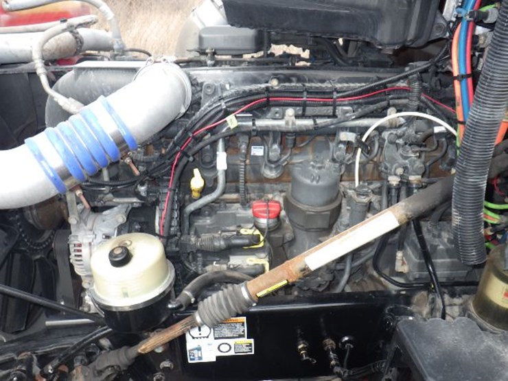 2022-kenworth-t680-image-24