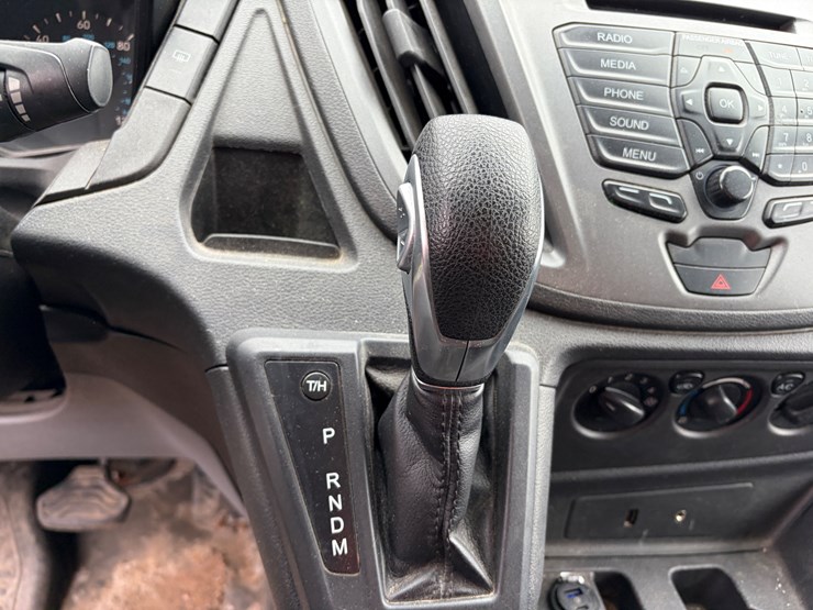 2015-ford-transit-image-9