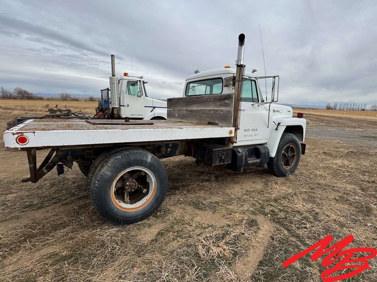 1977-international-1750-image-5