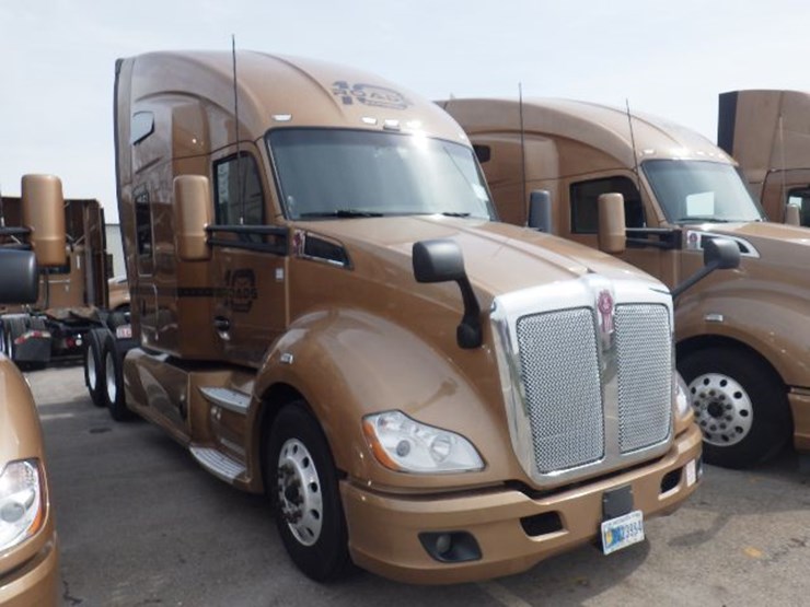 2022-kenworth-t680-image-4