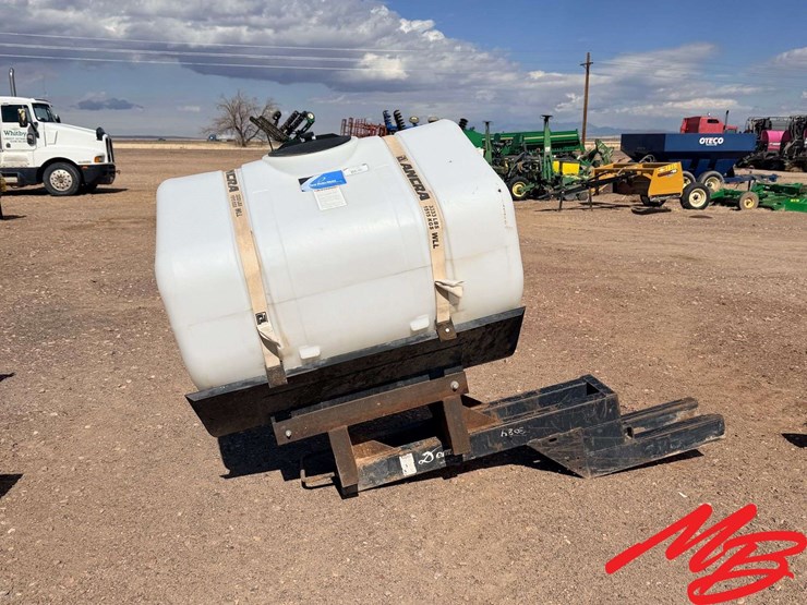 pair-of-260-gallon-saddle-tanks-image-5