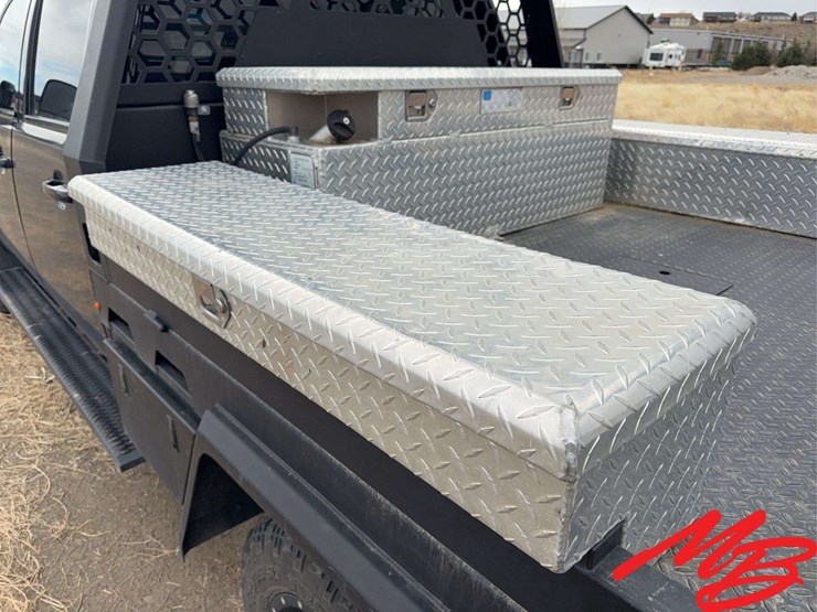 2009-gmc-sierra-2500-image-11