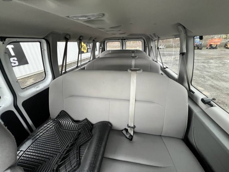 2008-ford-e350-image-22