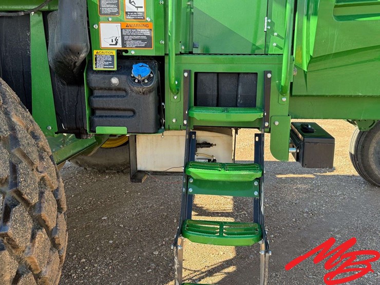 2024-john-deere-w260r-image-11