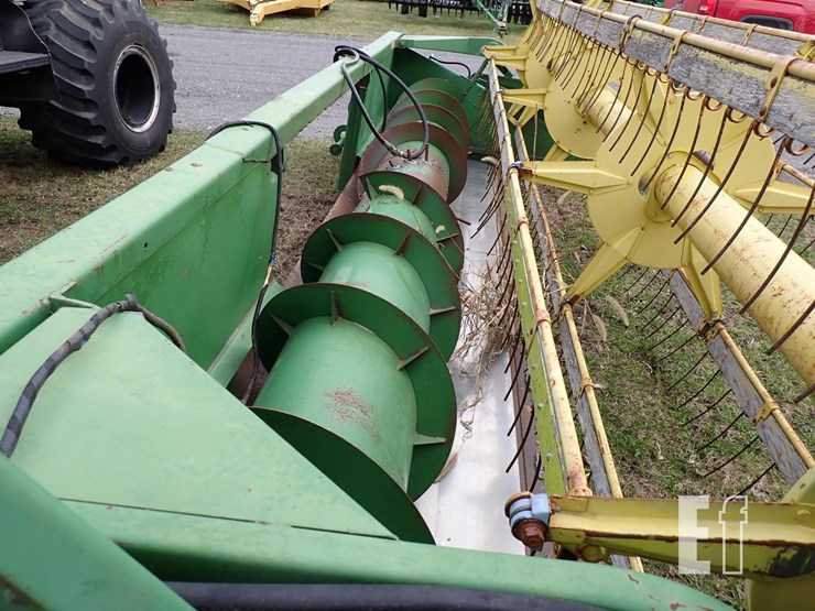 john-deere-216-image-4