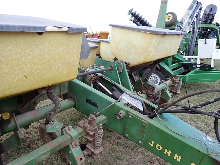 john-deere-7000-image-5