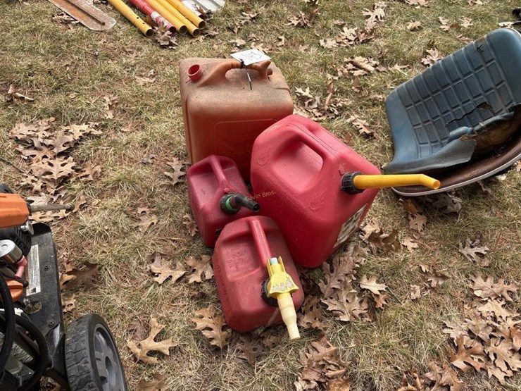 misc-gas-cans-image-2