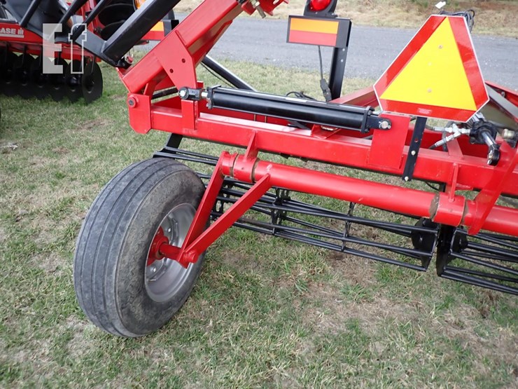 2020-case-ih-crumbler-110-image-9