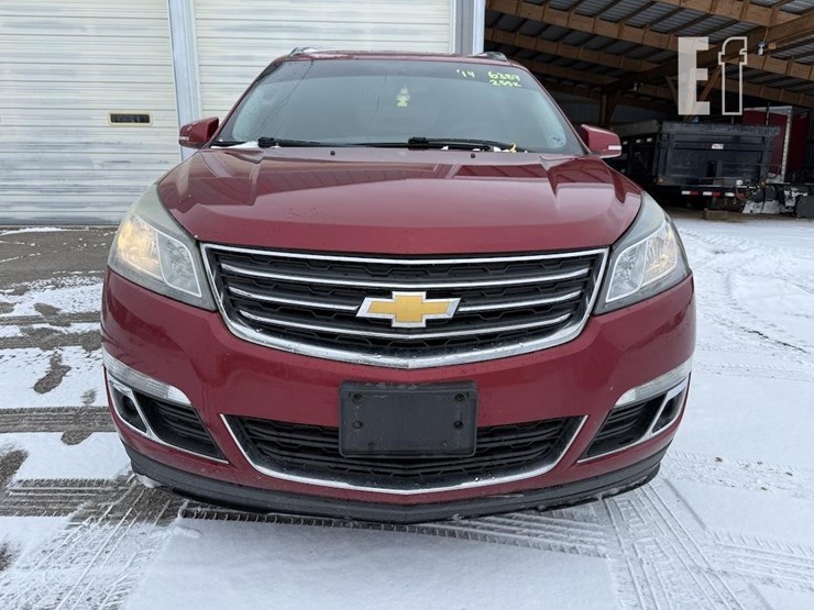 2014-chevrolet-traverse-image-2