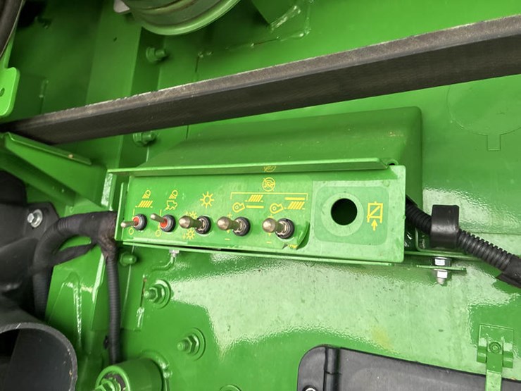2023-john-deere-s780-image-58