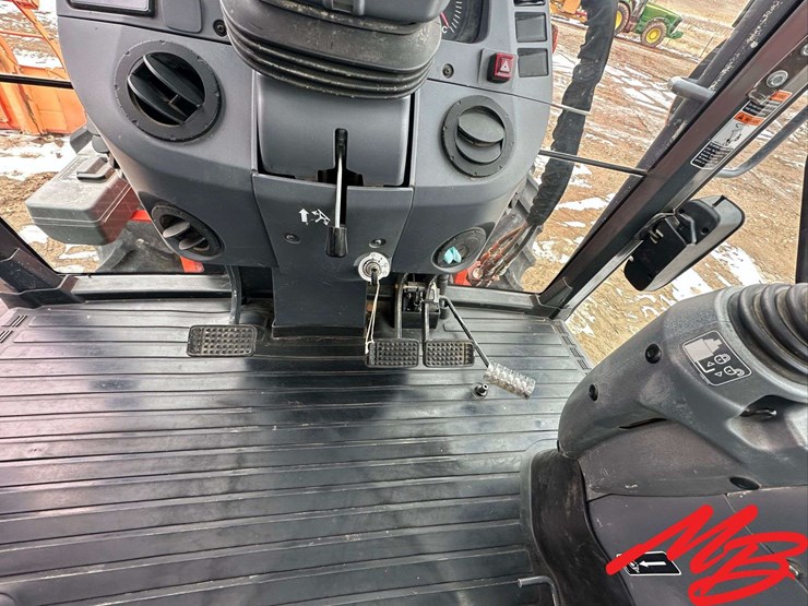 2015-kubota-m135gx-image-26