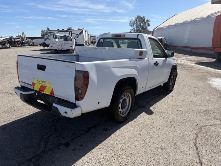 2011-chevrolet-colorado-image-3