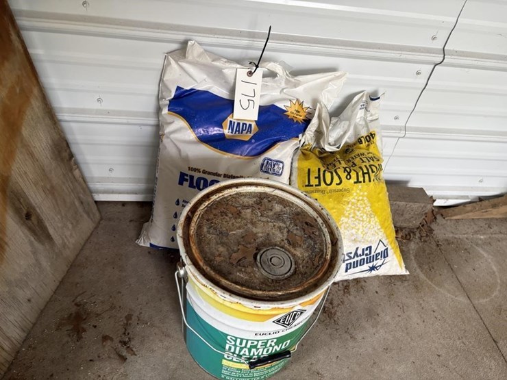 floor-dry,-salt-etc-image-1