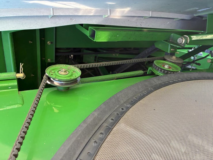 2005-john-deere-9660-sts-image-73