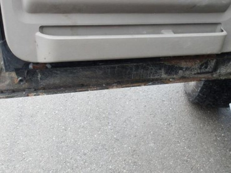 2010-ford-f250-xlt-image-12