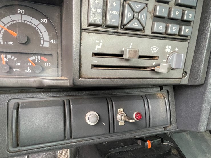 1995-gmc-topkick-image-44