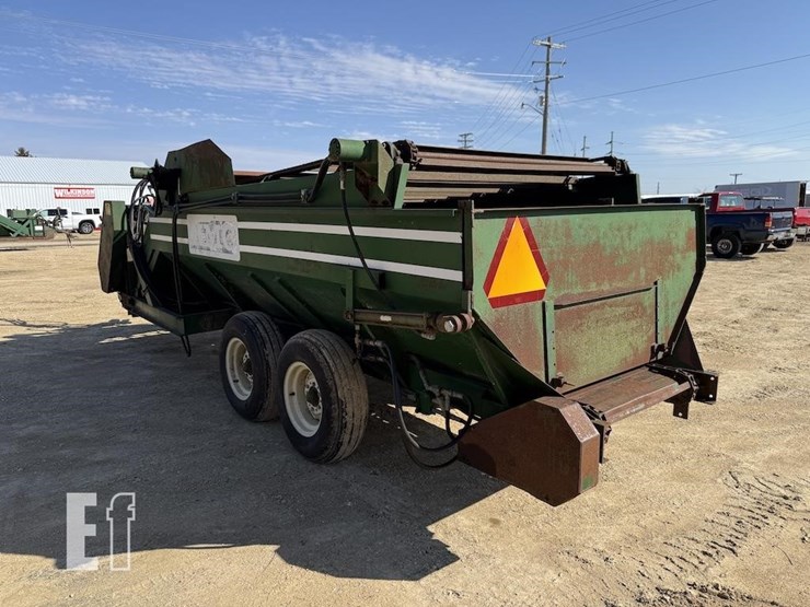 kelley-mfg-co-poultry-house-cleanout-machine-6106-image-6