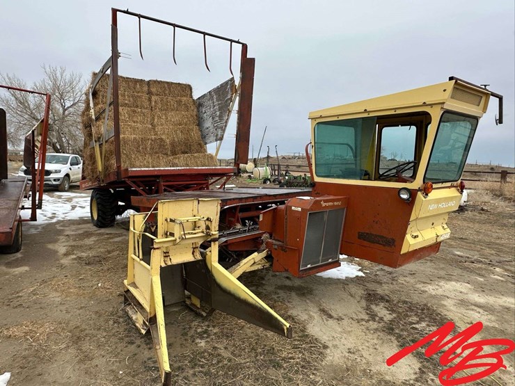 new-holland-1048-image-6