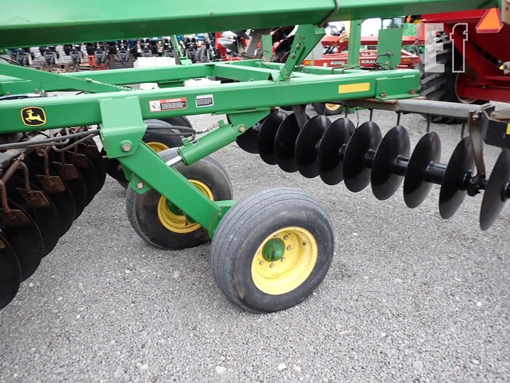 john-deere-637-image-9