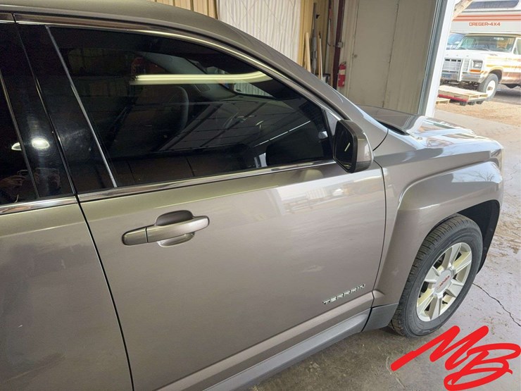 2010-gmc-terrain-sle-image-19