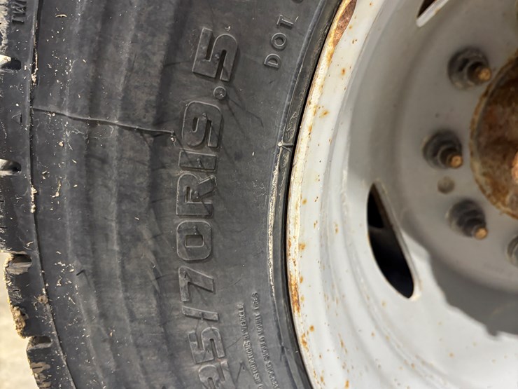 2022-ford-f550-sd-image-90