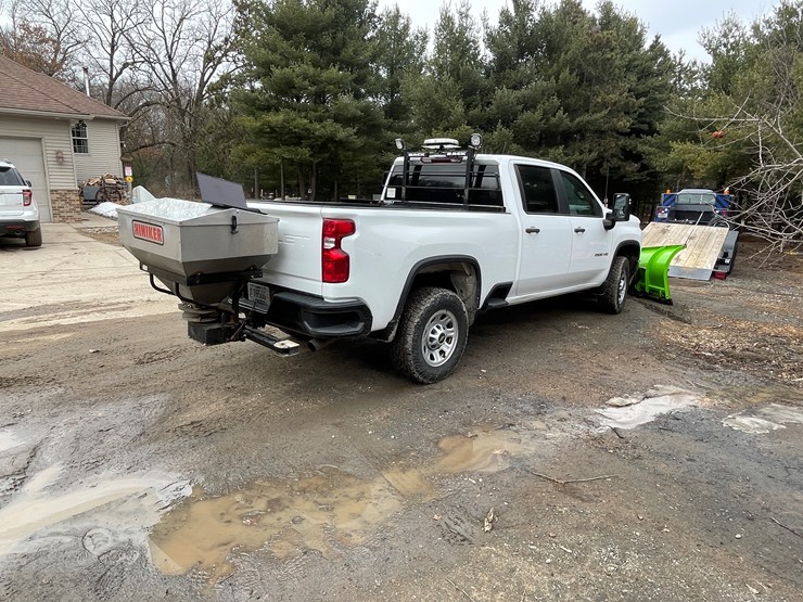 2020-chevrolet-2500hd-image-5