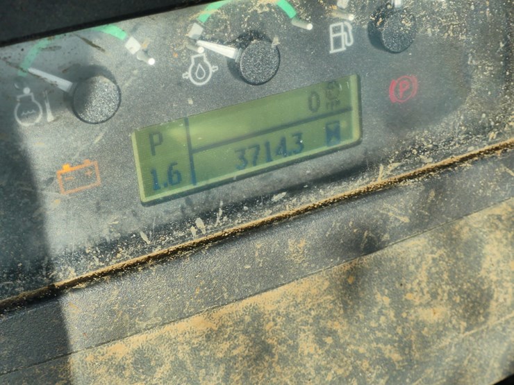 2018-deere-650k-lgp-image-14