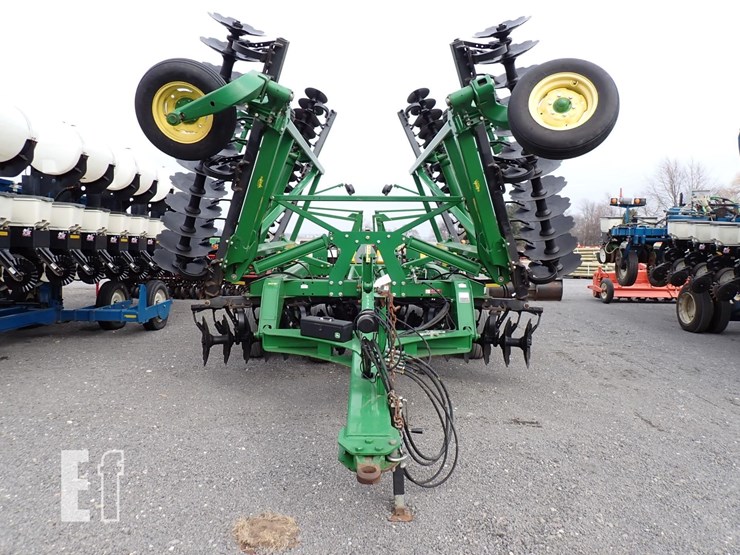 john-deere-2623-image-2