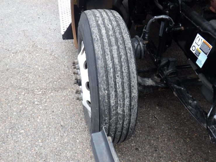 2022-kenworth-t680-image-24