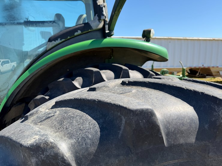 2010-john-deere-8270r-image-6