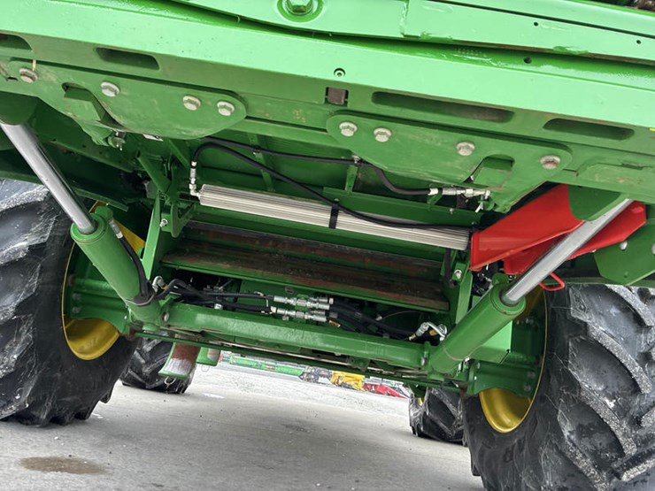 2023-john-deere-s780-image-25