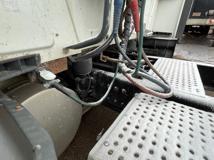 2016-international-prostar-image-21