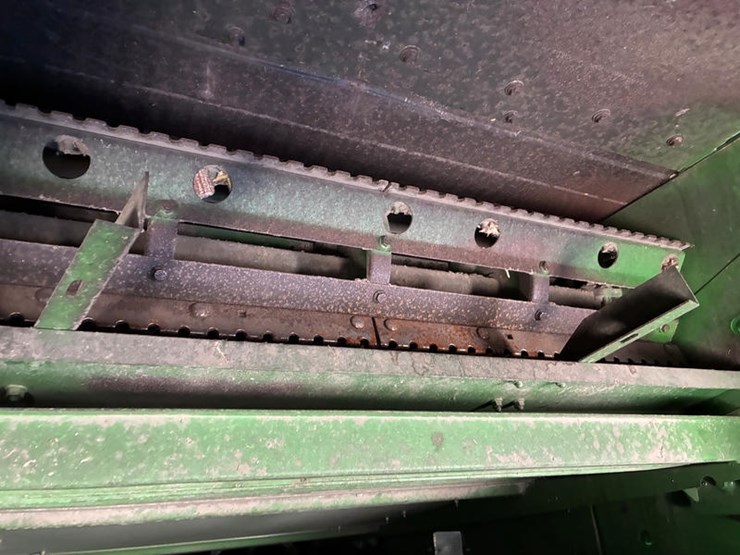 2005-john-deere-9660-sts-image-39