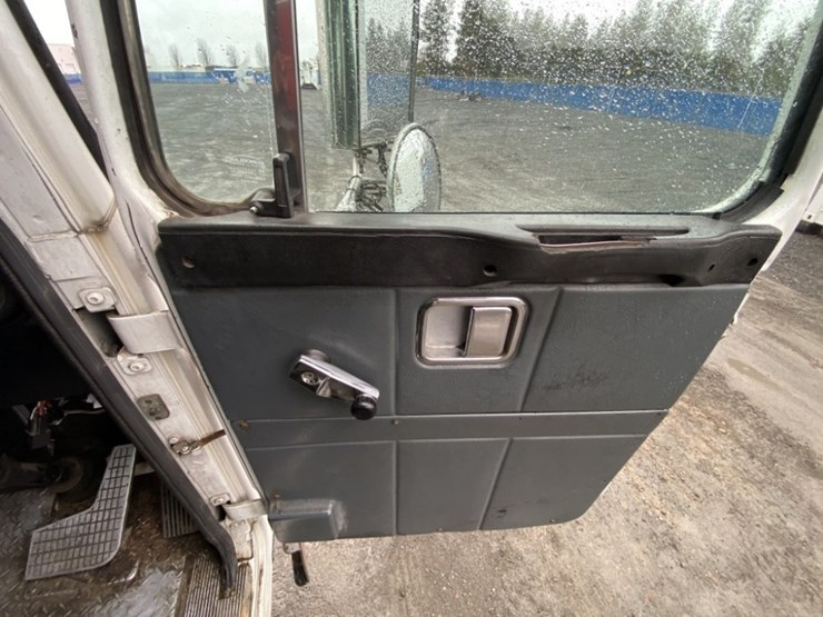 2010-autocar-xpeditor-image-20