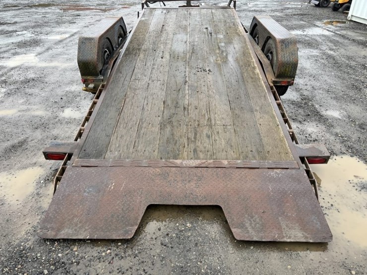 2004-pj-20'-t/a-equipment-trailer-image-15