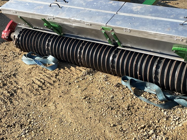 #1072-•-8'-brillion-cultipacker-image-21