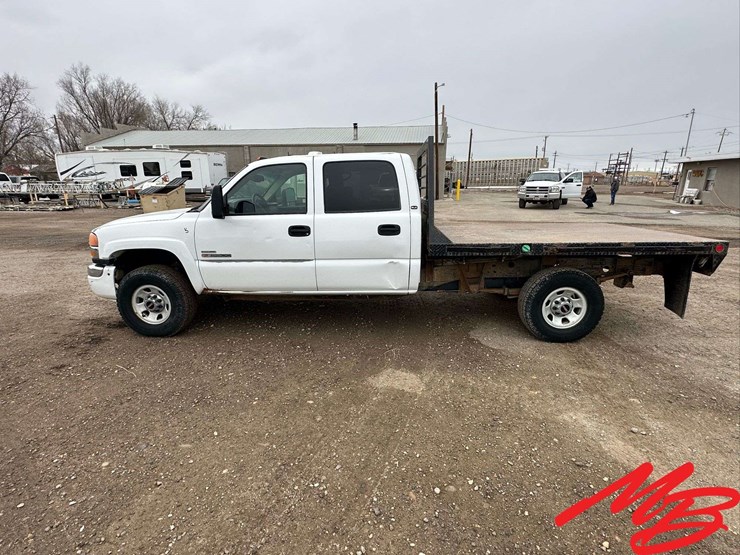 2007-gmc-3500-image-8